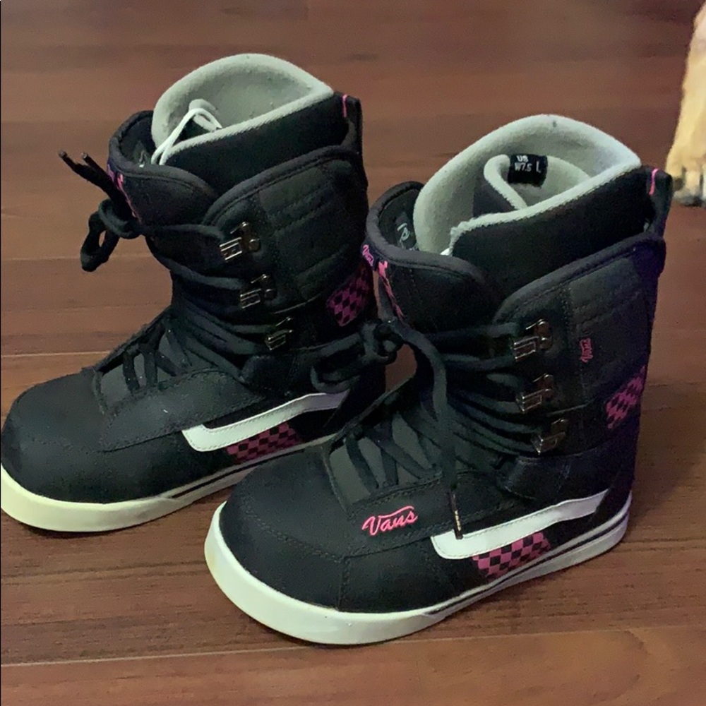 Vans Snowboarding boots